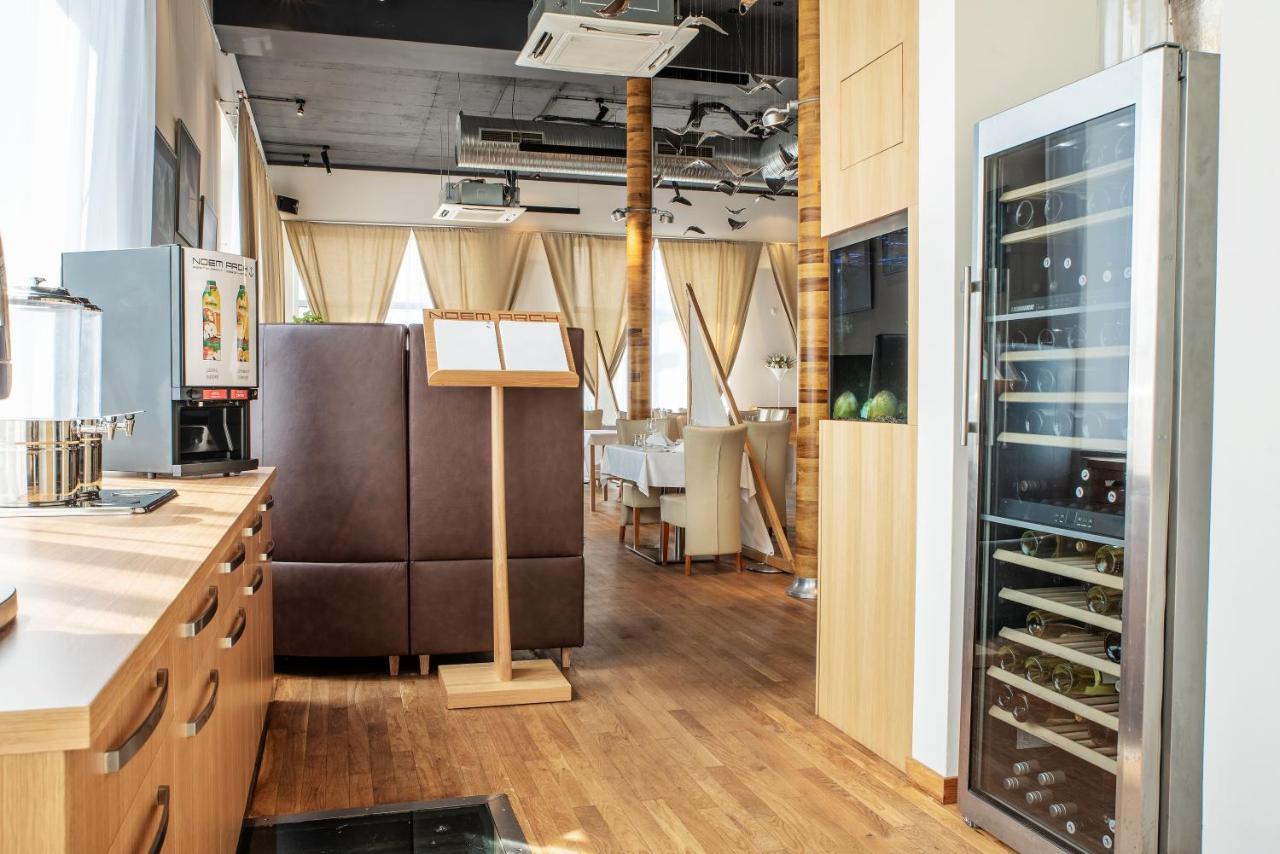 Restaurant & Design Hotel Noem Arch برنو المظهر الخارجي الصورة