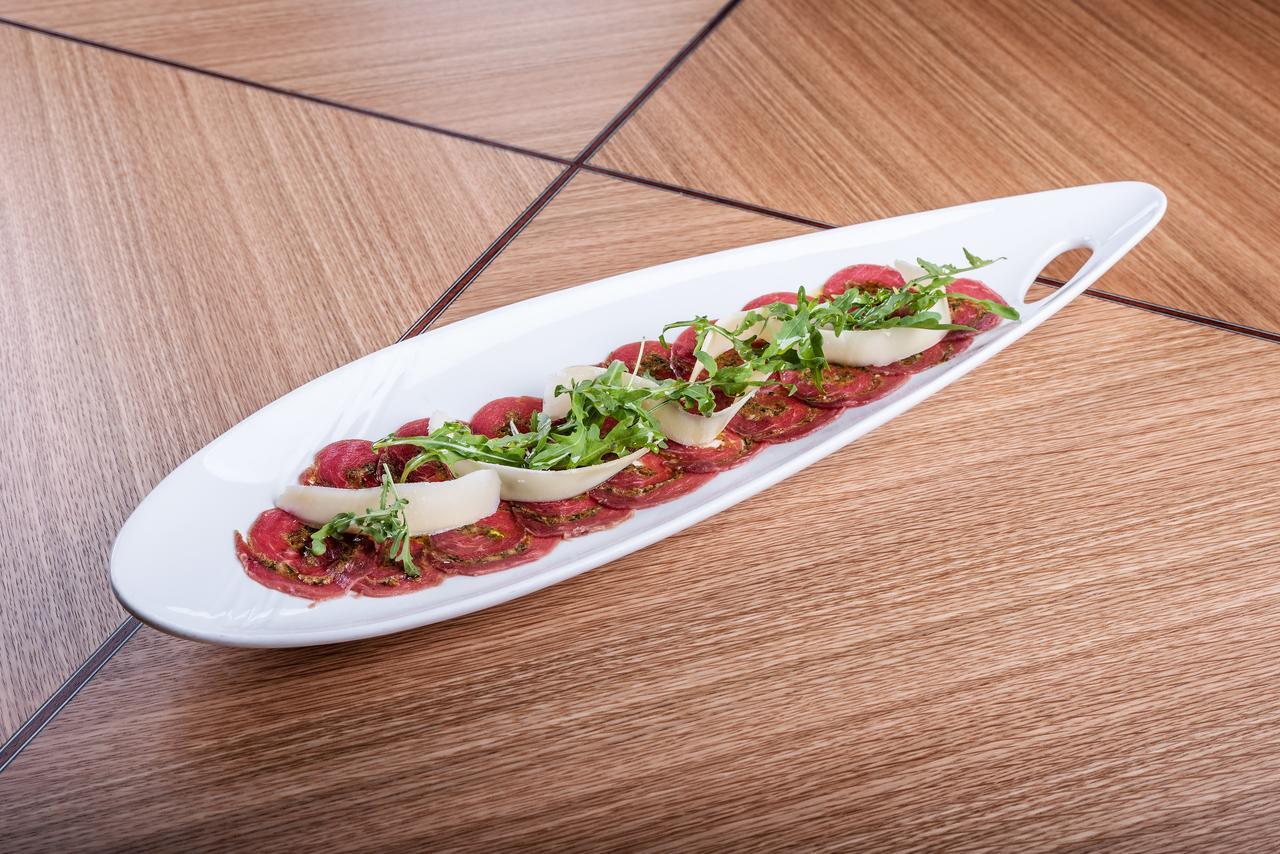 Restaurant & Design Hotel Noem Arch برنو المظهر الخارجي الصورة