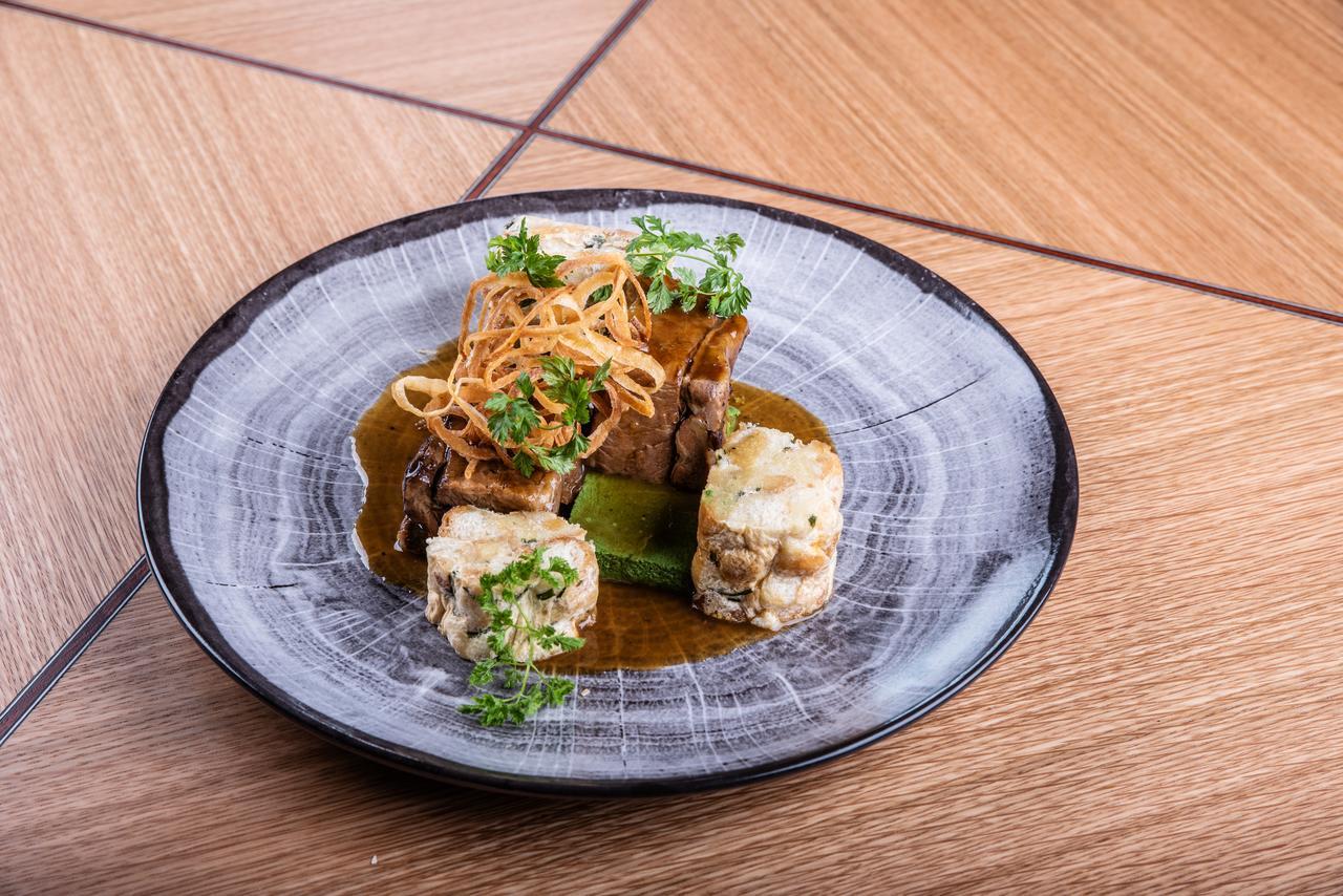Restaurant & Design Hotel Noem Arch برنو المظهر الخارجي الصورة
