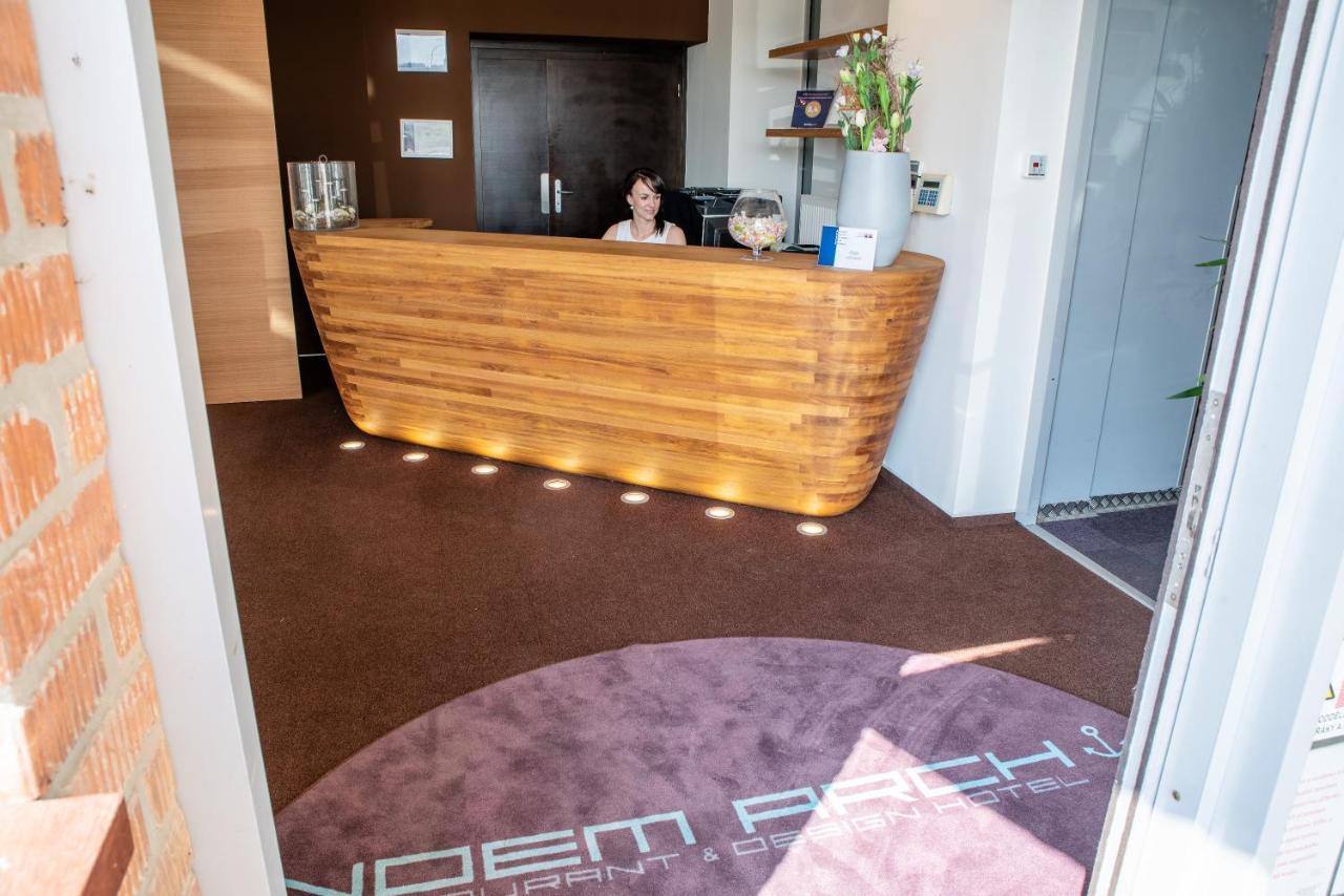 Restaurant & Design Hotel Noem Arch برنو المظهر الخارجي الصورة