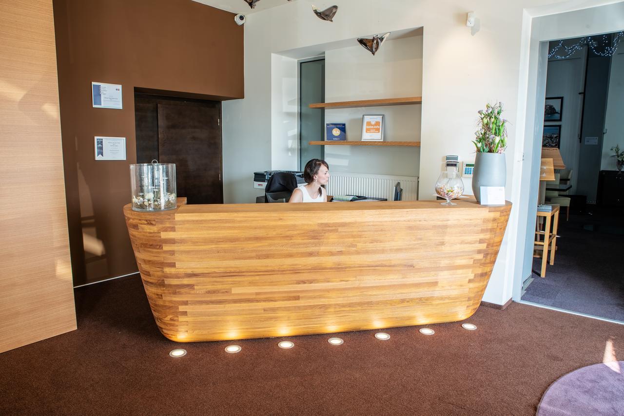 Restaurant & Design Hotel Noem Arch برنو المظهر الخارجي الصورة