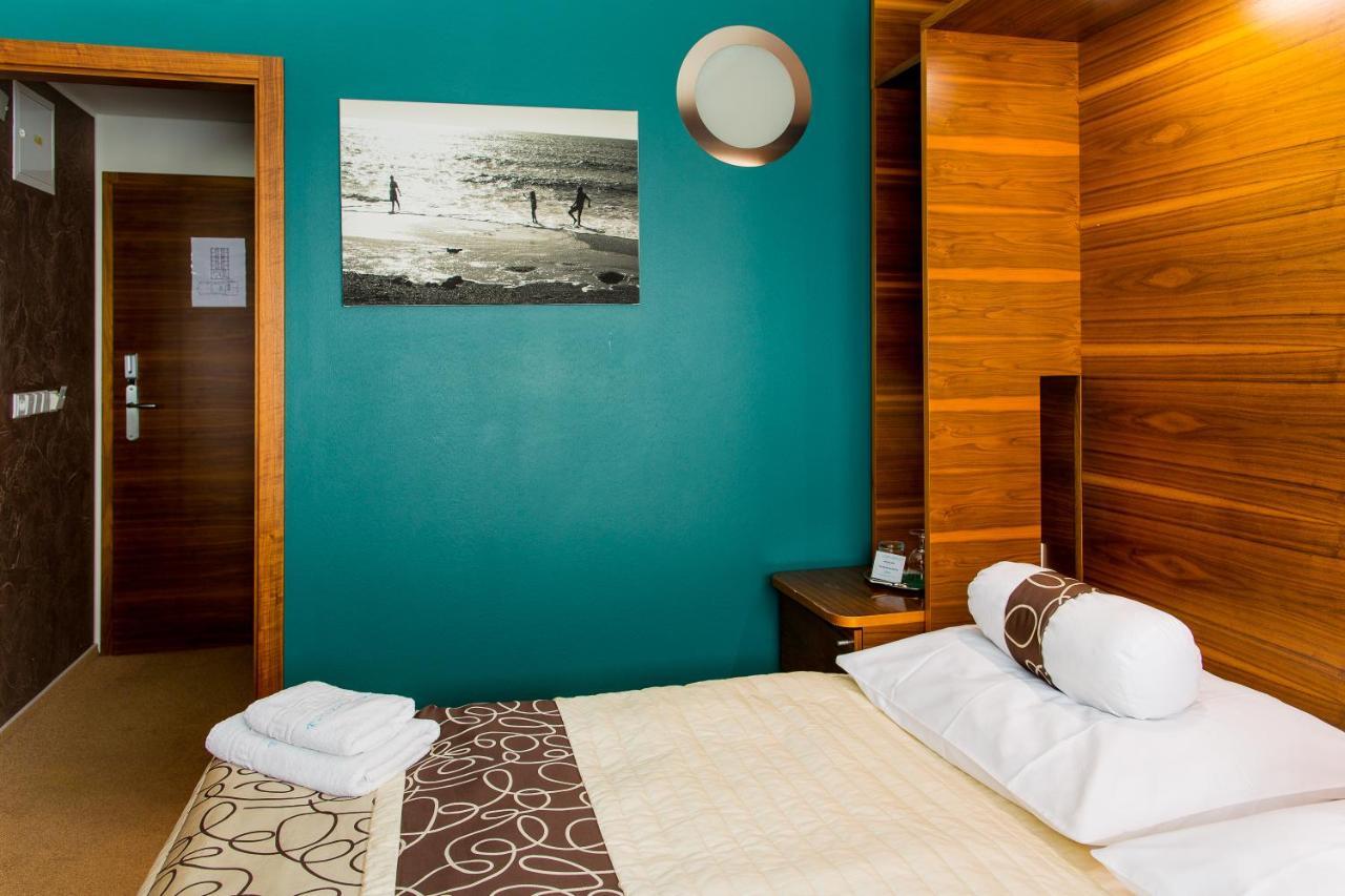 Restaurant & Design Hotel Noem Arch برنو الغرفة الصورة